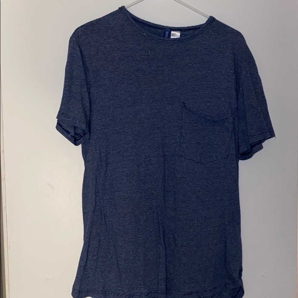 MEDium • H&M Divided • Blue Scoop Neck Tee